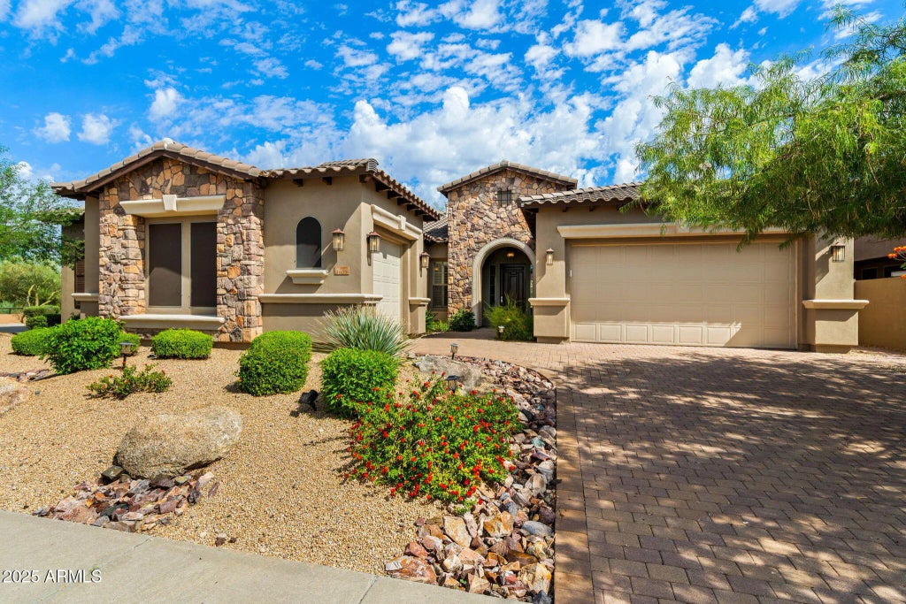 1608 W Calle De Pompas, Phoenix