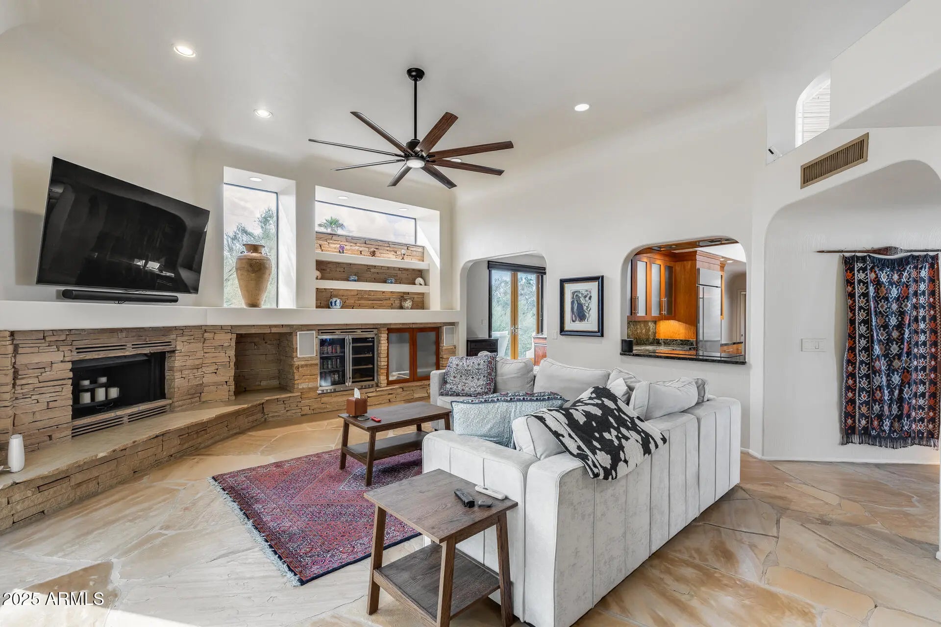 Photo of Listing #6934333