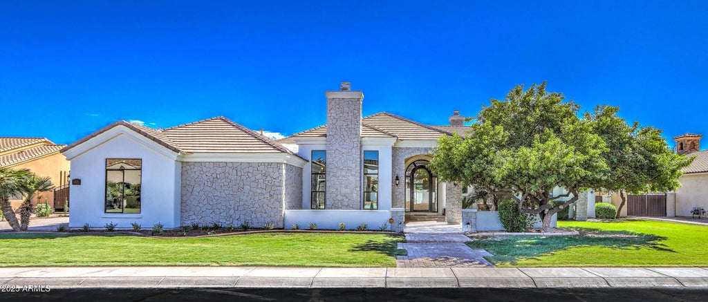 4401 E Taurus Place, Chandler
