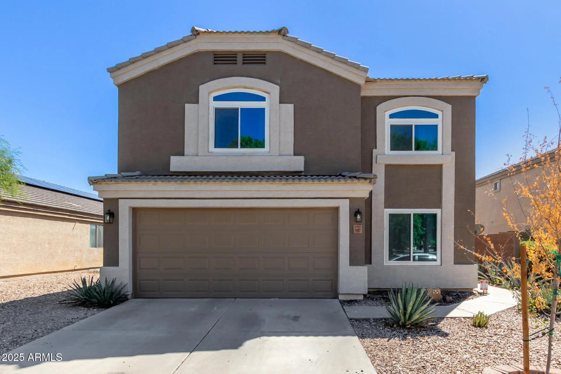 Photo of Listing #6923823