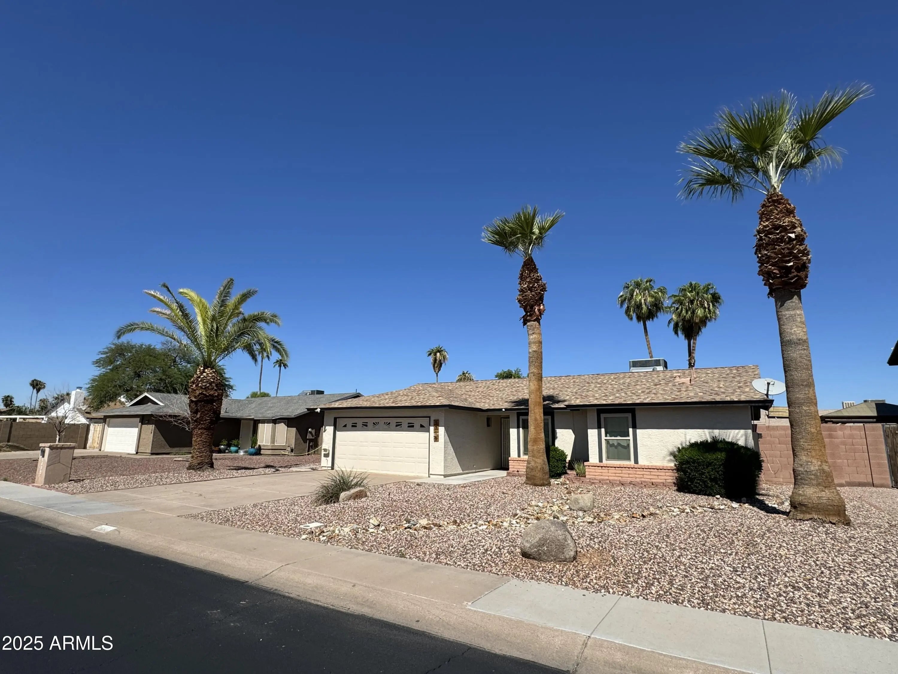 Photo of Listing #6923881