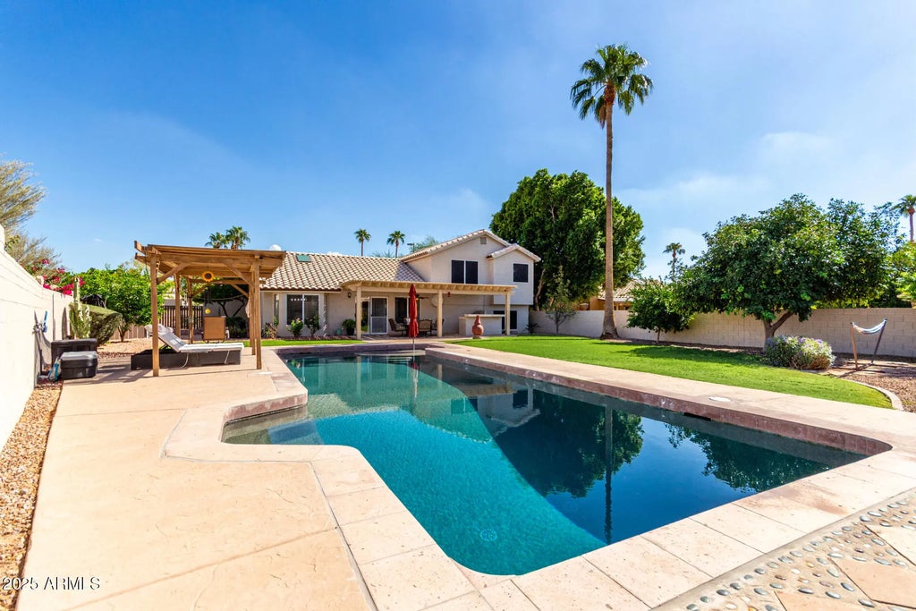 920 W Grand Caymen Drive, Gilbert