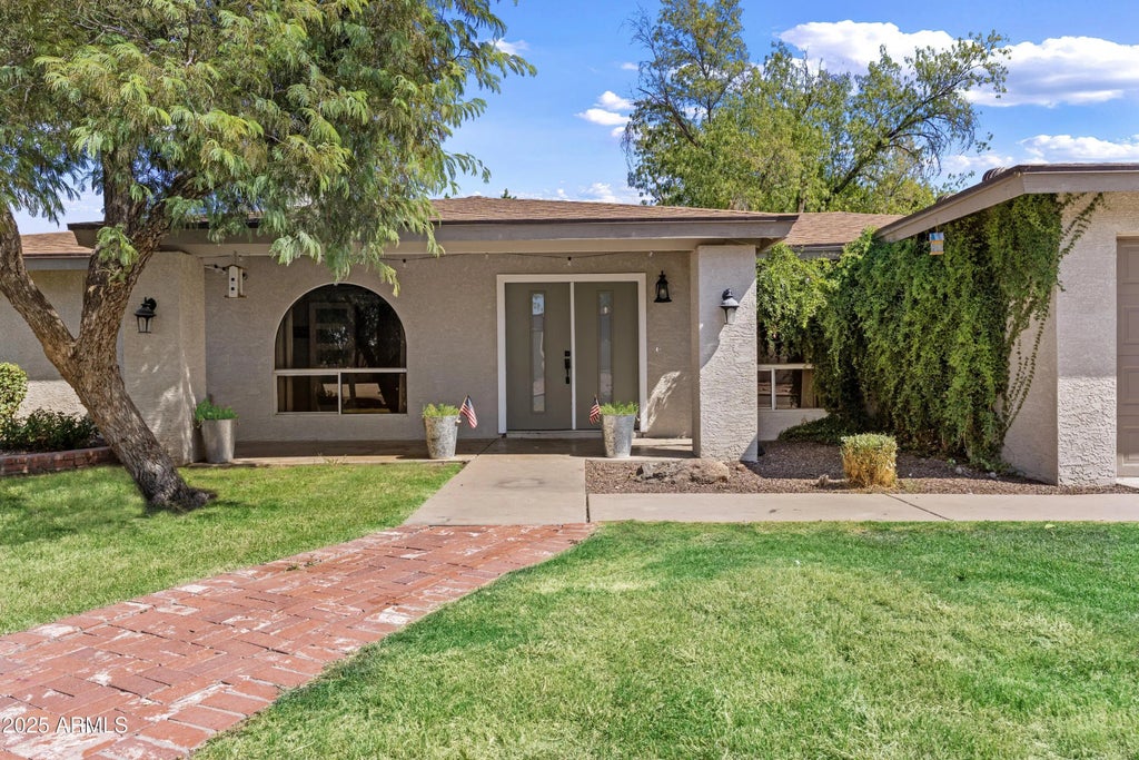 1745 N Ashbrook Circle, Mesa