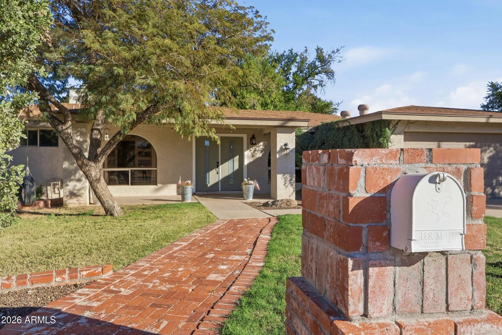 1745 N Ashbrook Circle, Mesa