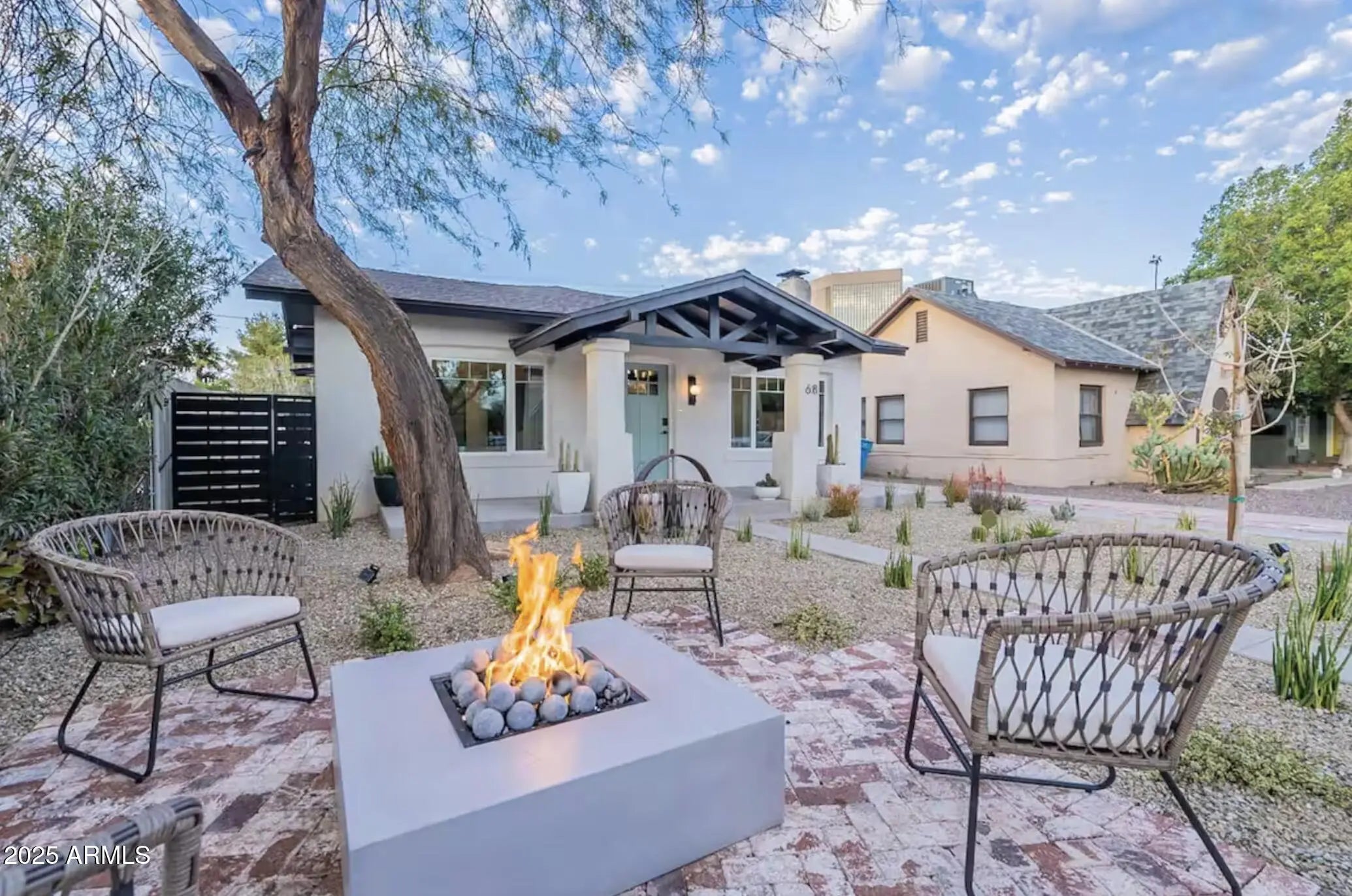 Photo of Listing #6924057