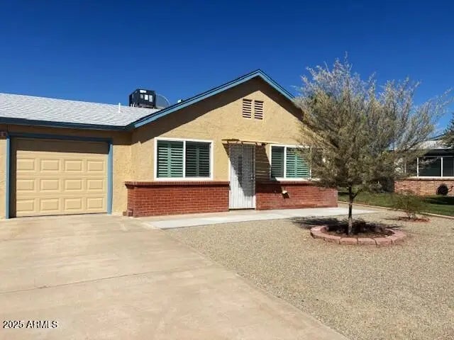 Photo of Listing #6925011