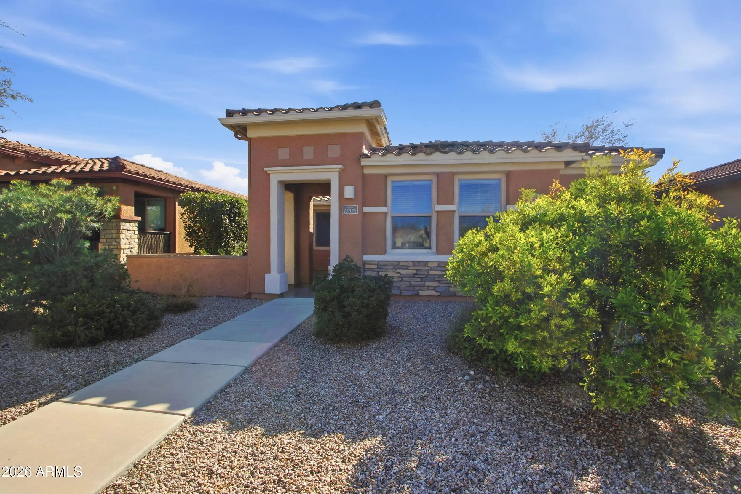 Photo of Listing #6924112