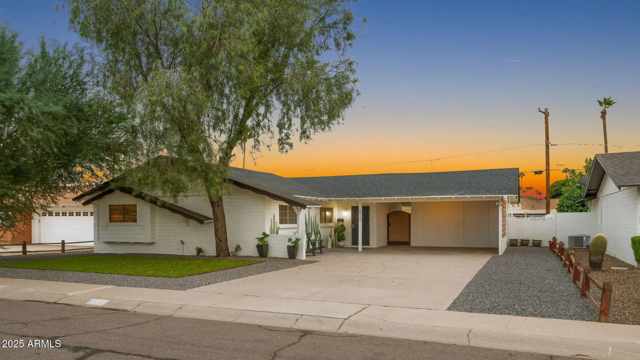 Photo of Listing #6932527