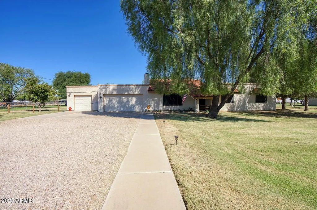 18622 E Via De Arboles, Queen Creek