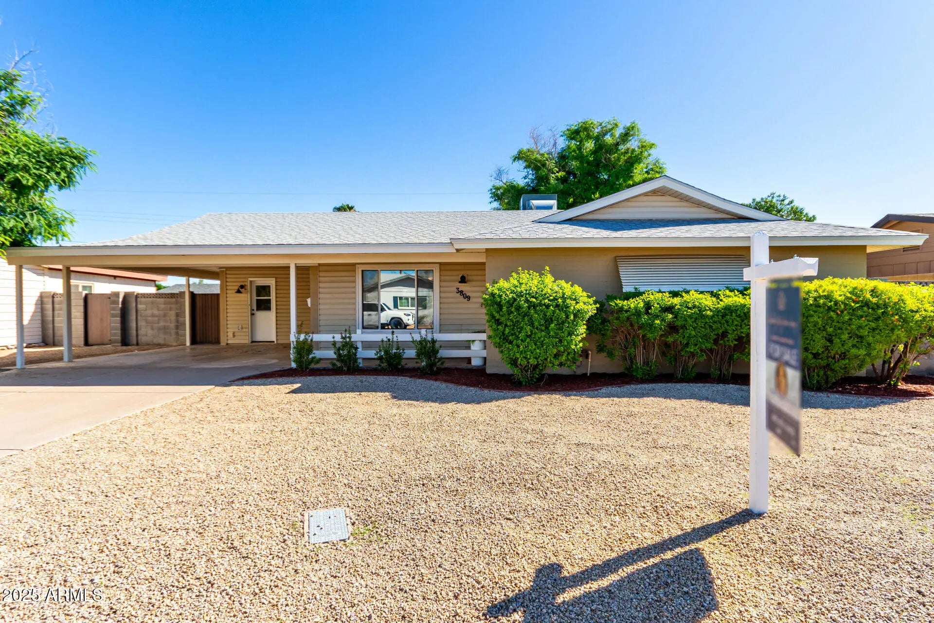 Photo of Listing #6929997