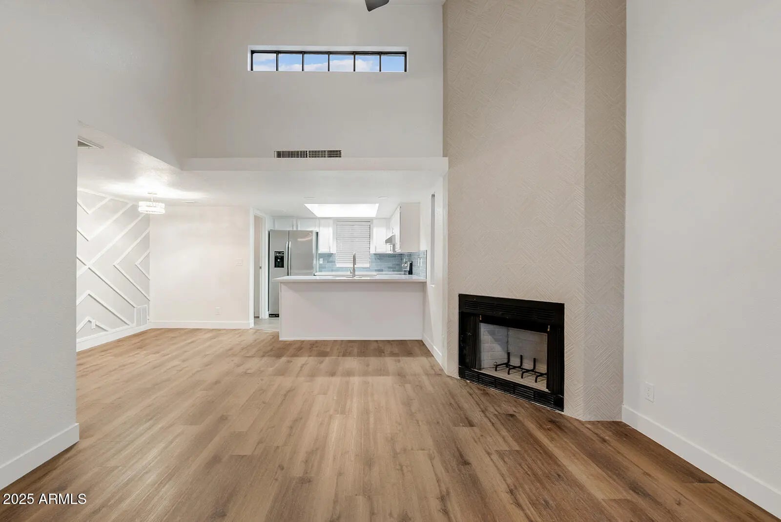 Photo of Listing #6924350