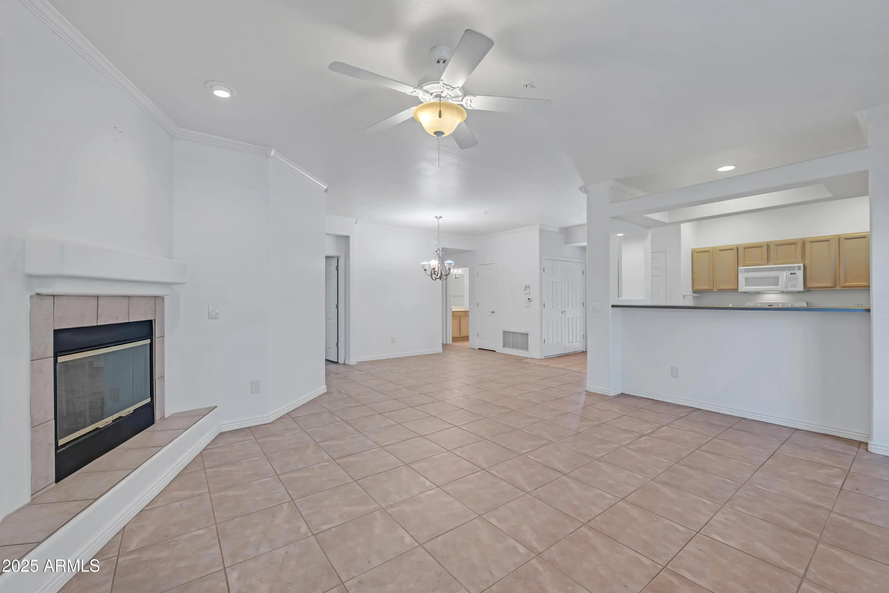 Photo of Listing #6924637