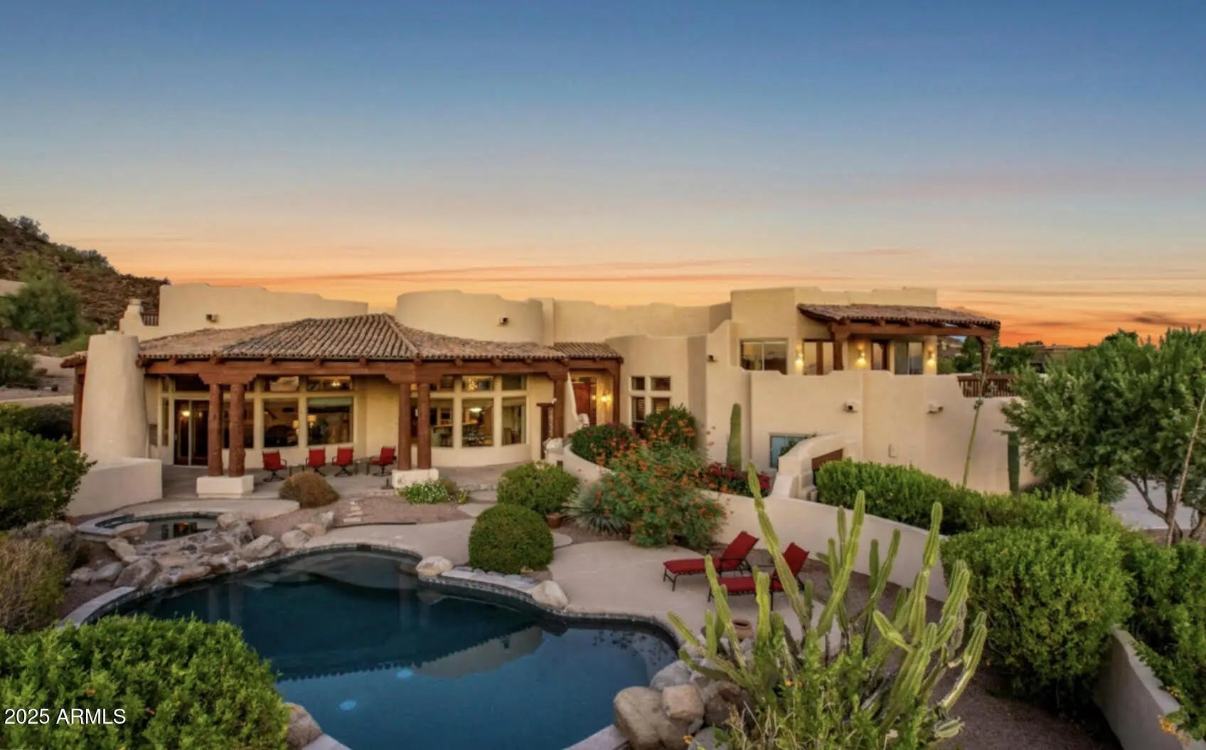 Photo of Listing #6925307