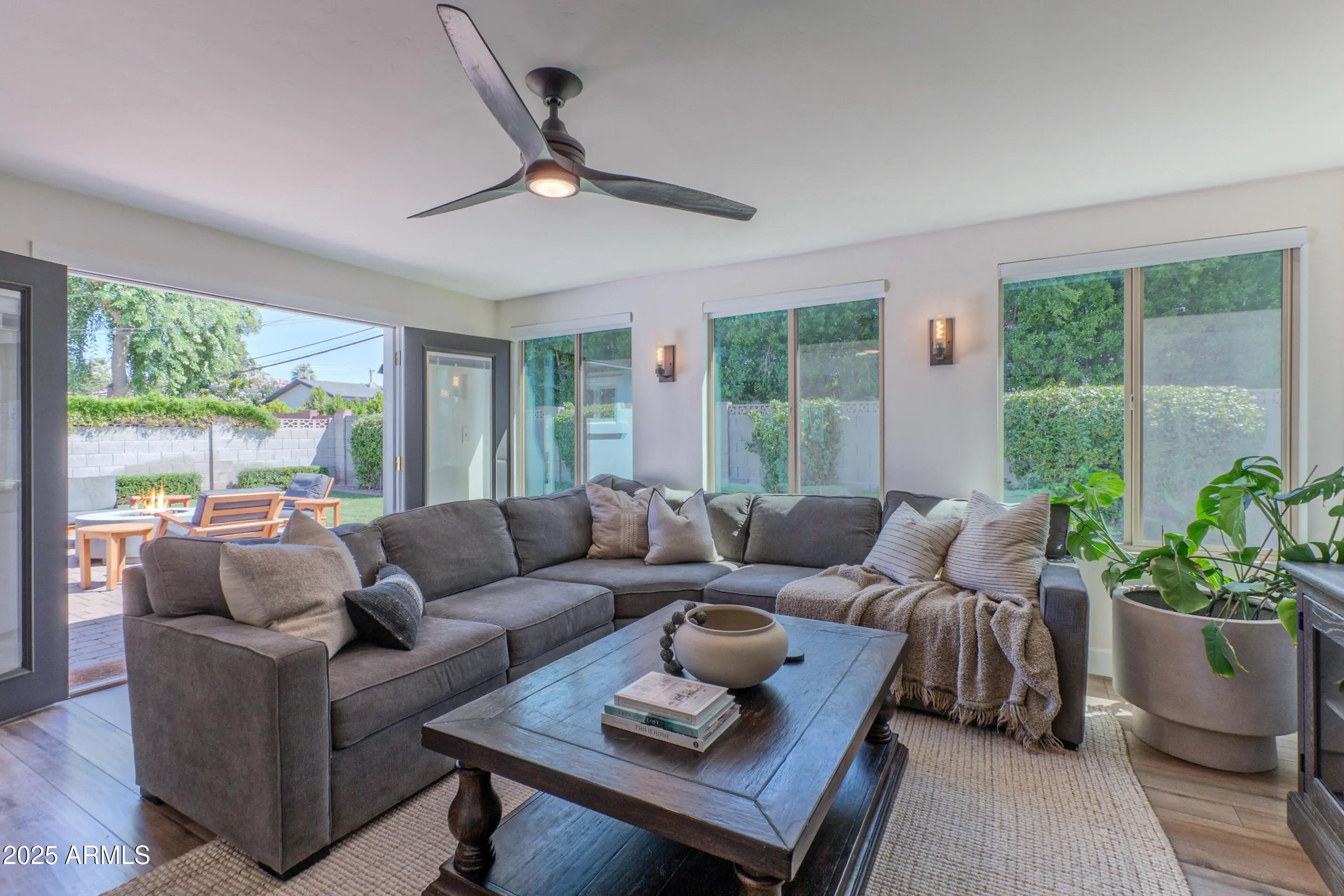 Photo of Listing #6924706