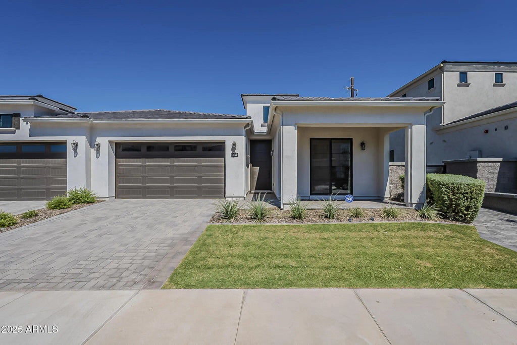 2660 E Longhorn Court, Gilbert