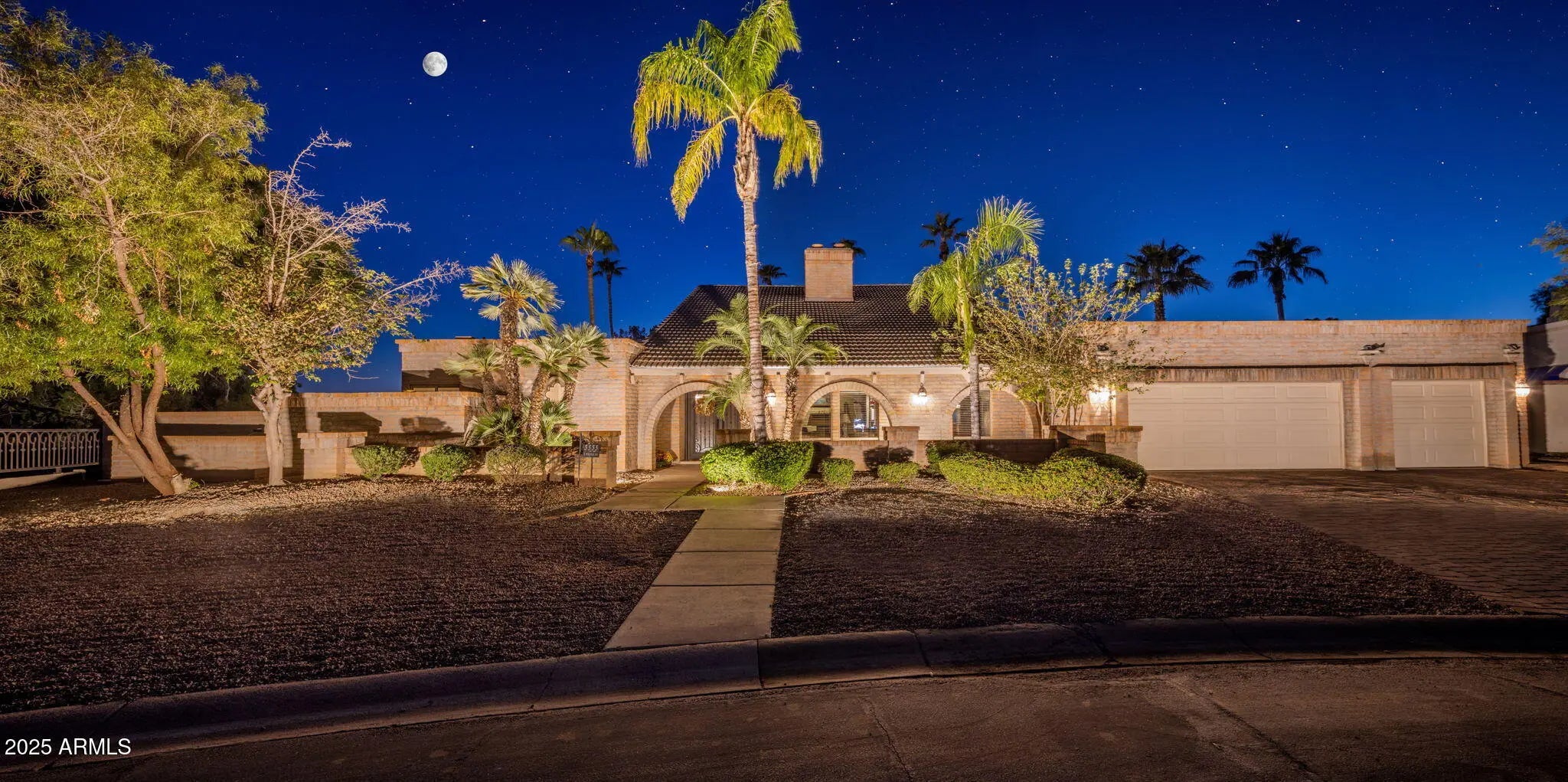 Photo of Listing #6940174