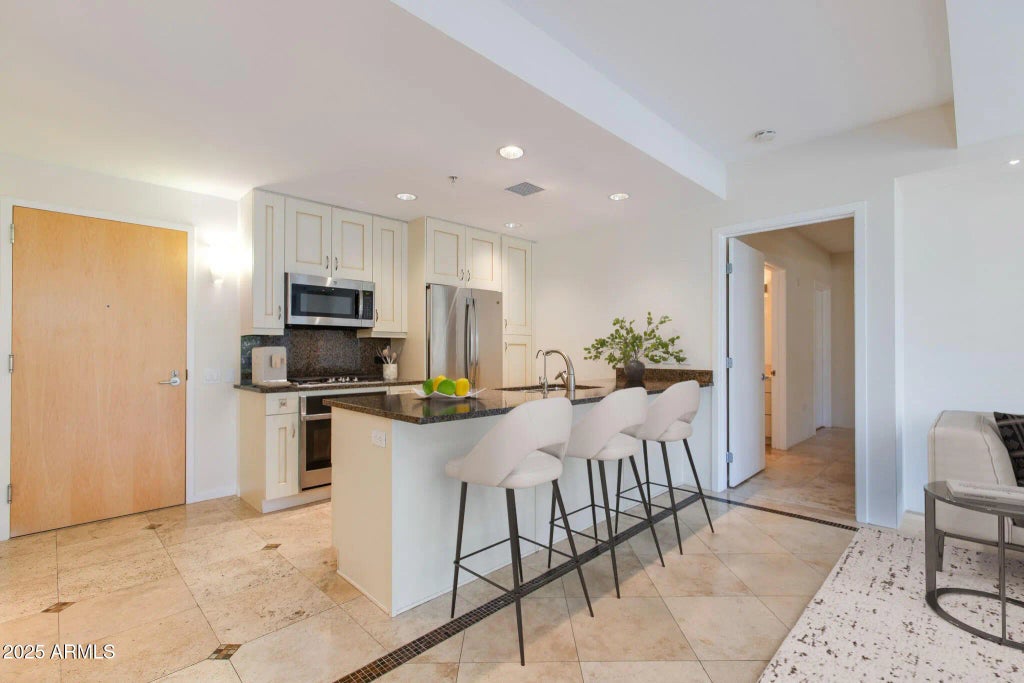 7167 E Rancho Vista Drive (unit 5004), Scottsdale