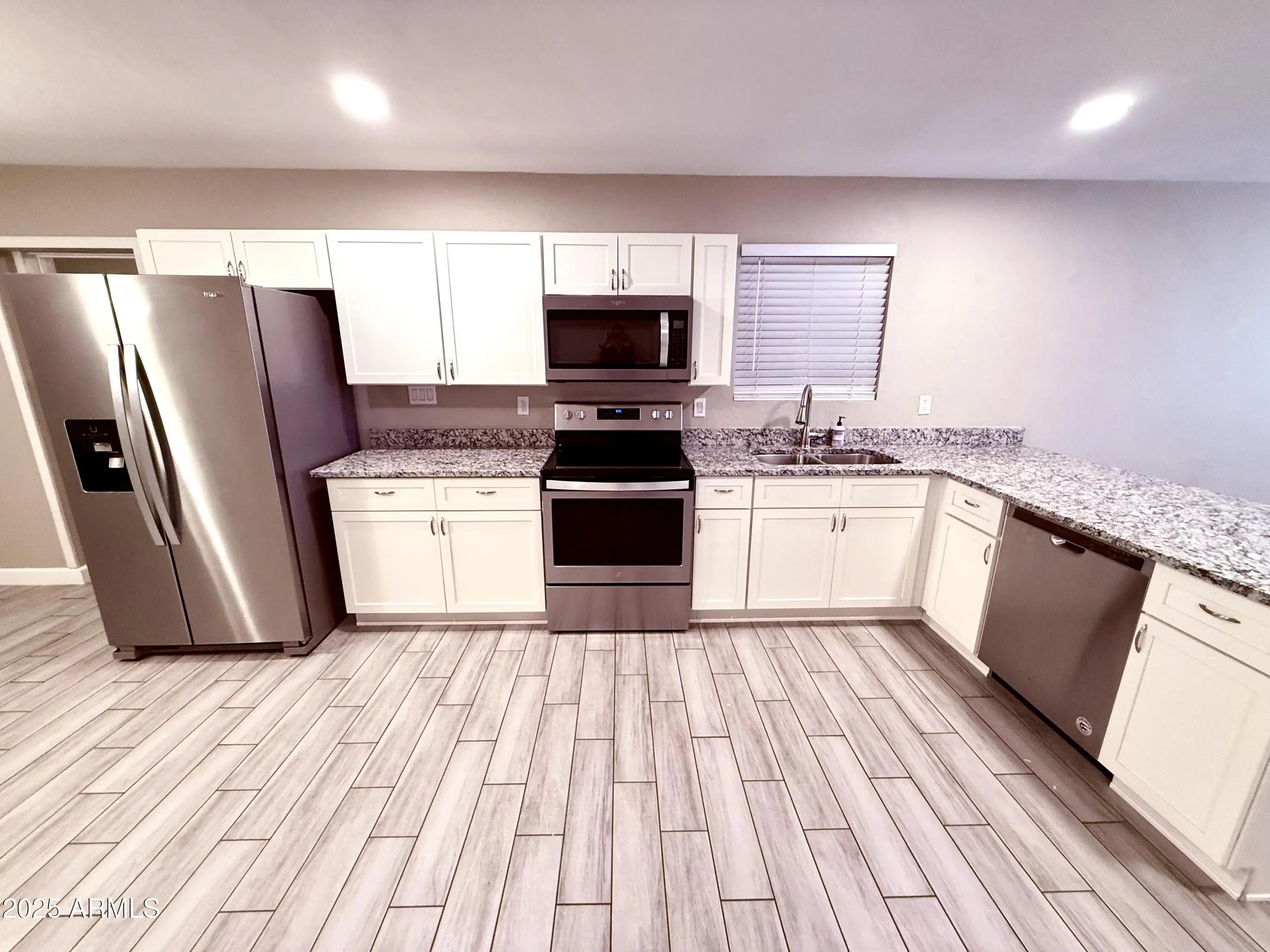 Photo of Listing #6924707