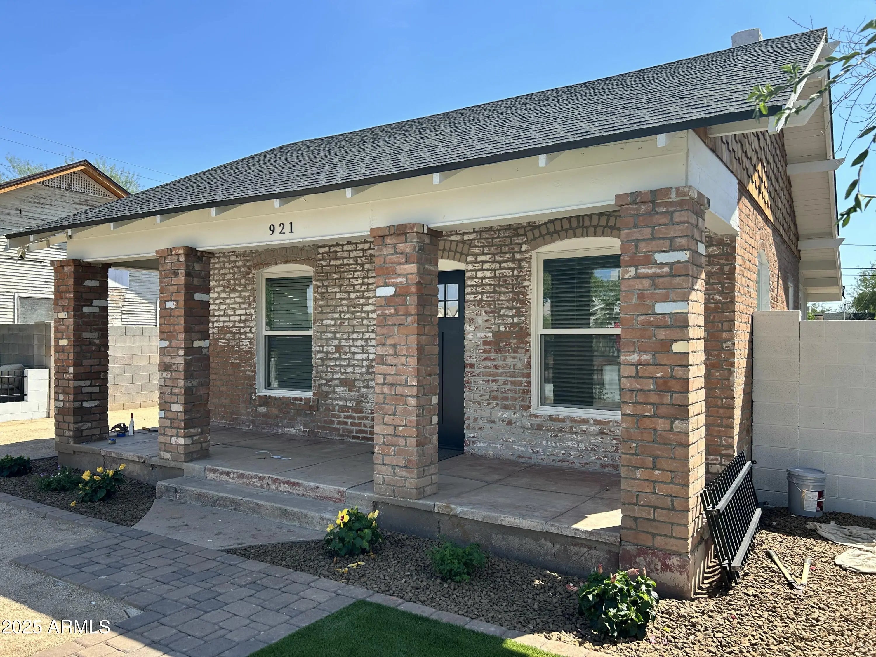 Photo of Listing #6926373