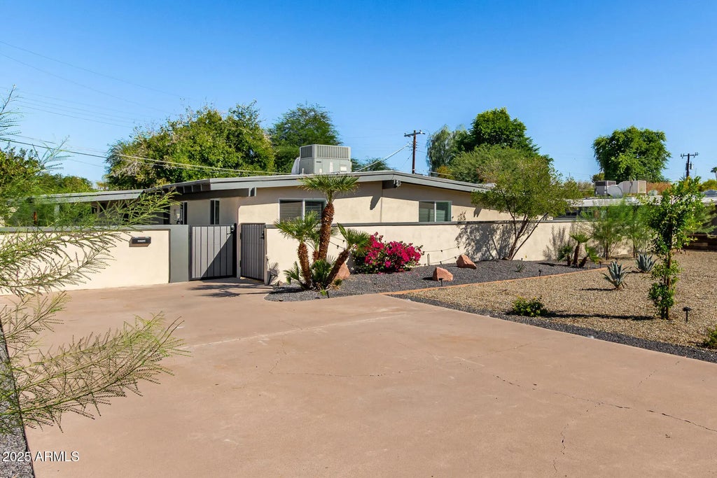 5833 N 10th Street, Phoenix