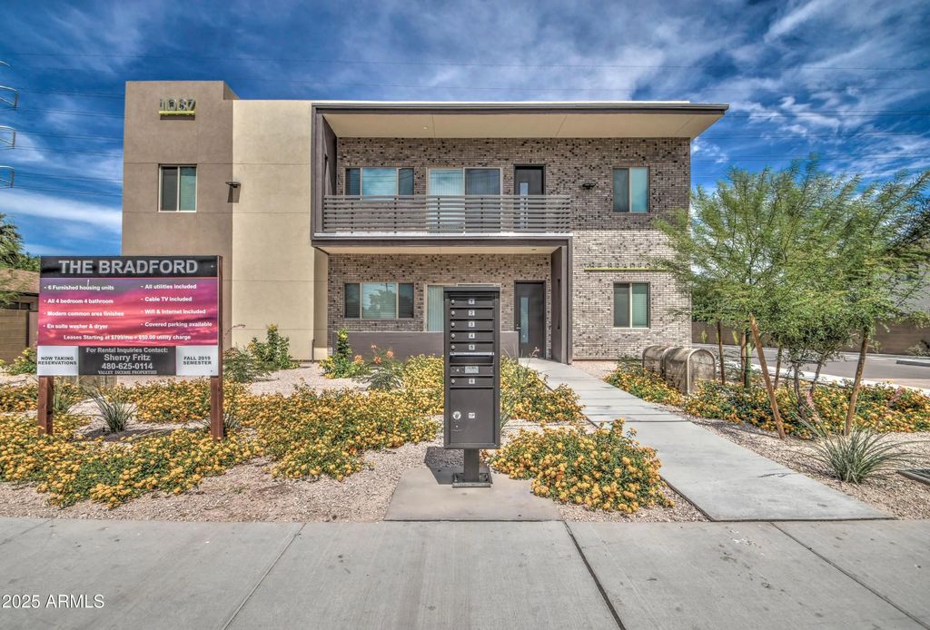 1037 S Farmer Avenue, Tempe