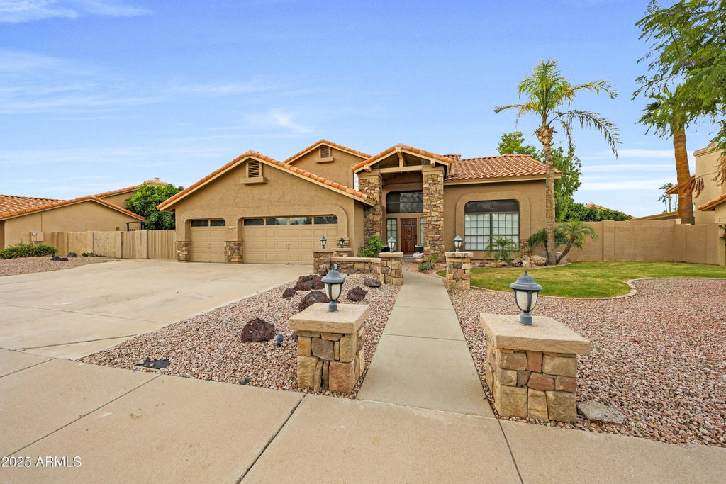 8938 S Forest Avenue, Tempe