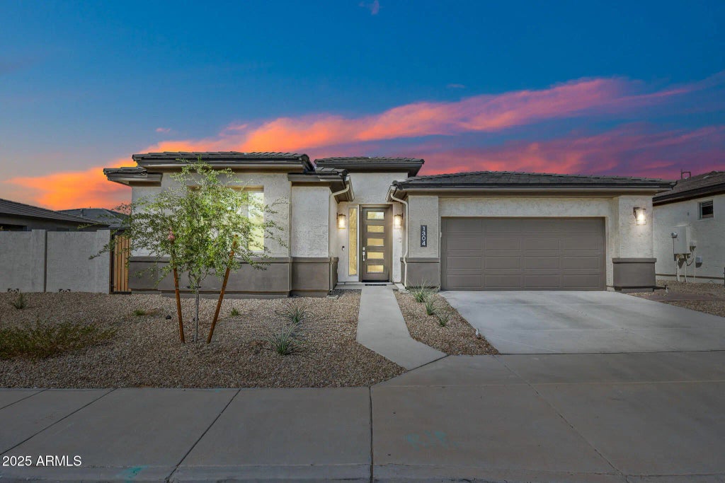 1304 W Desert Hills Drive, Queen Creek