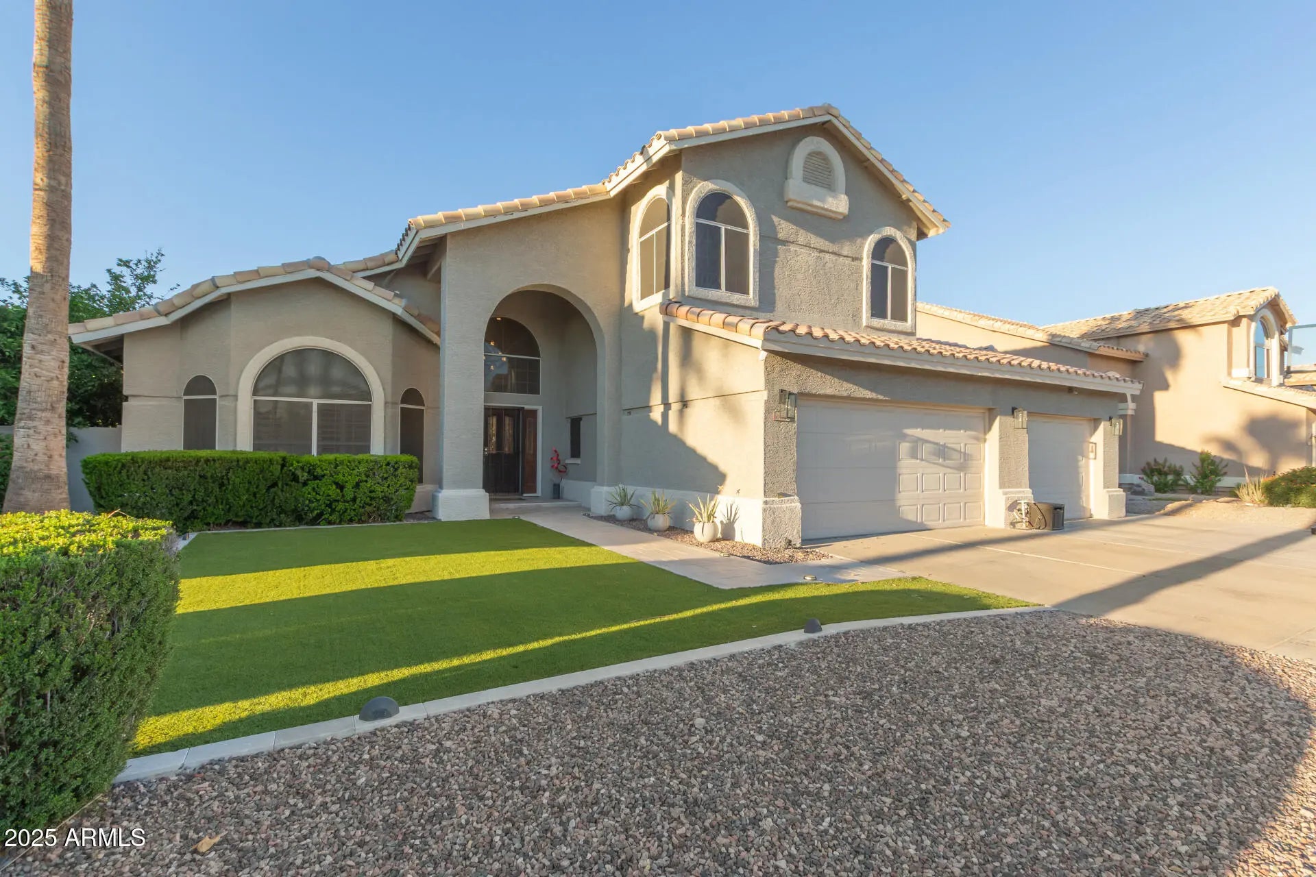 Photo of Listing #6925059