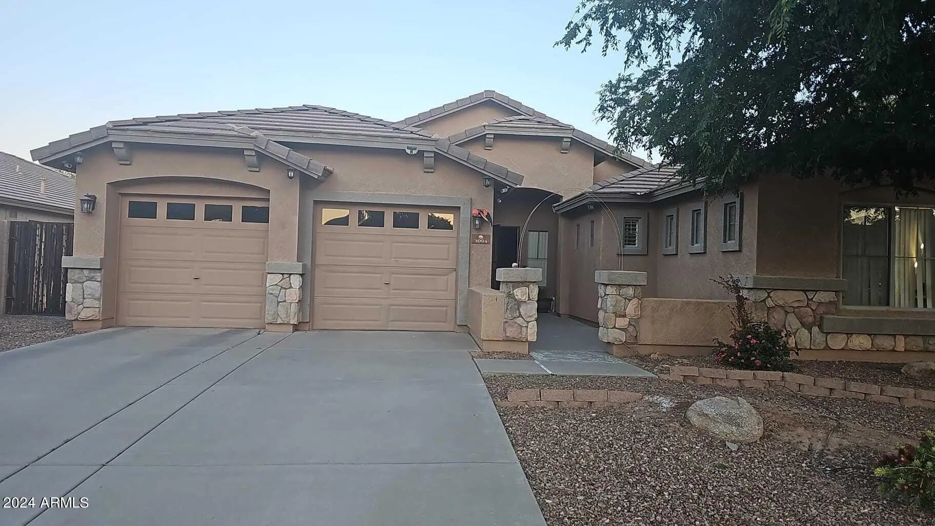 Photo of Listing #6925010