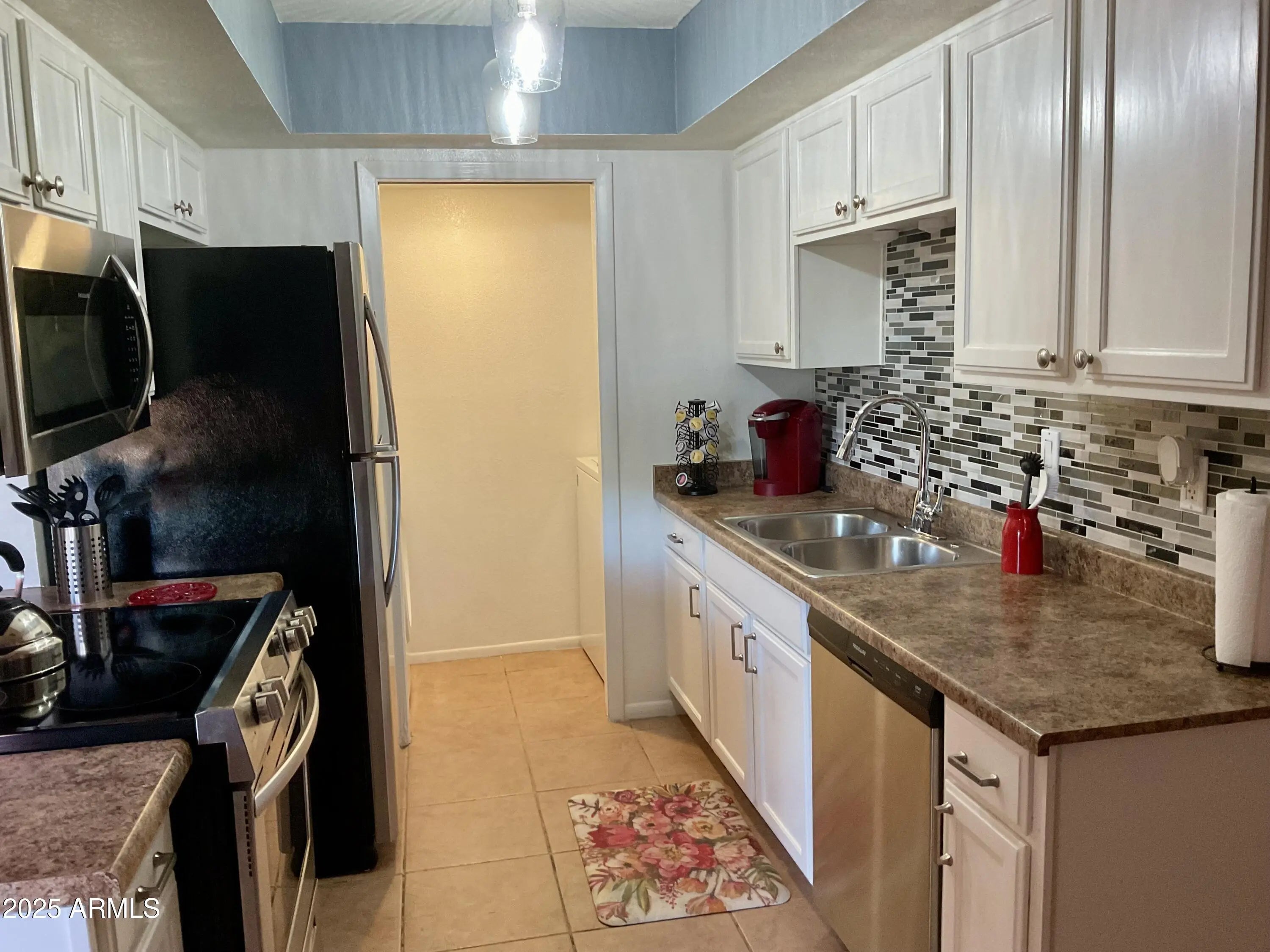 Photo of Listing #6928360