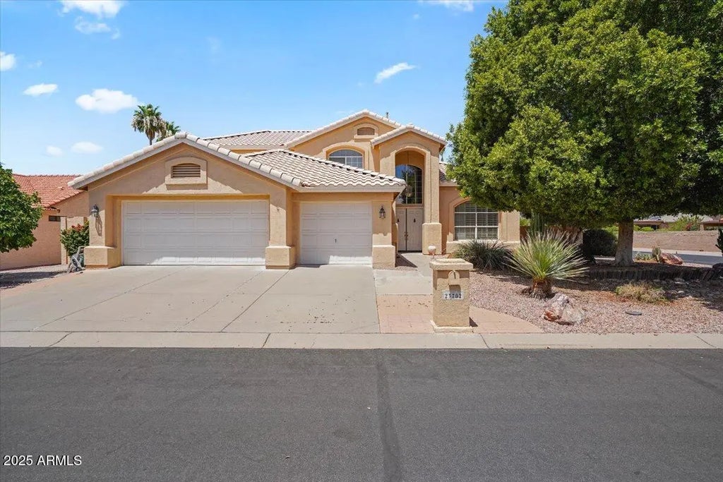 23702 S Desert Sands Drive, Sun Lakes