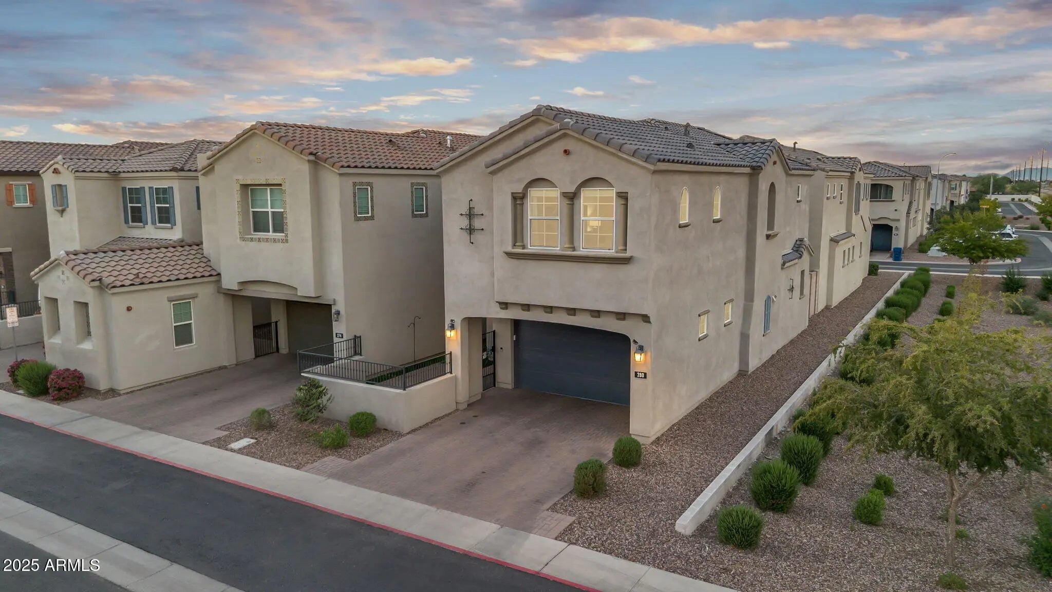 Photo of Listing #6931072