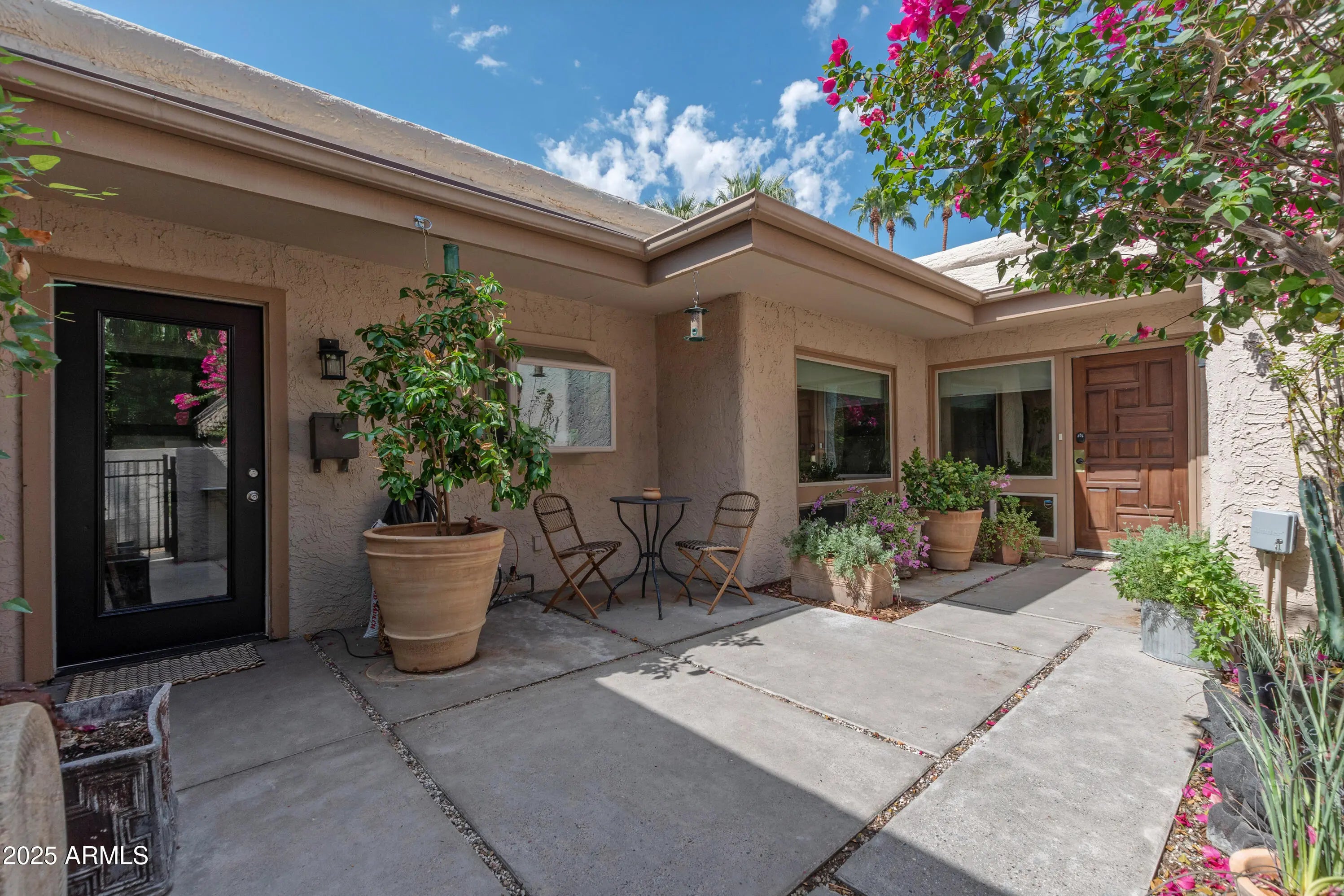 Photo of Listing #6925641