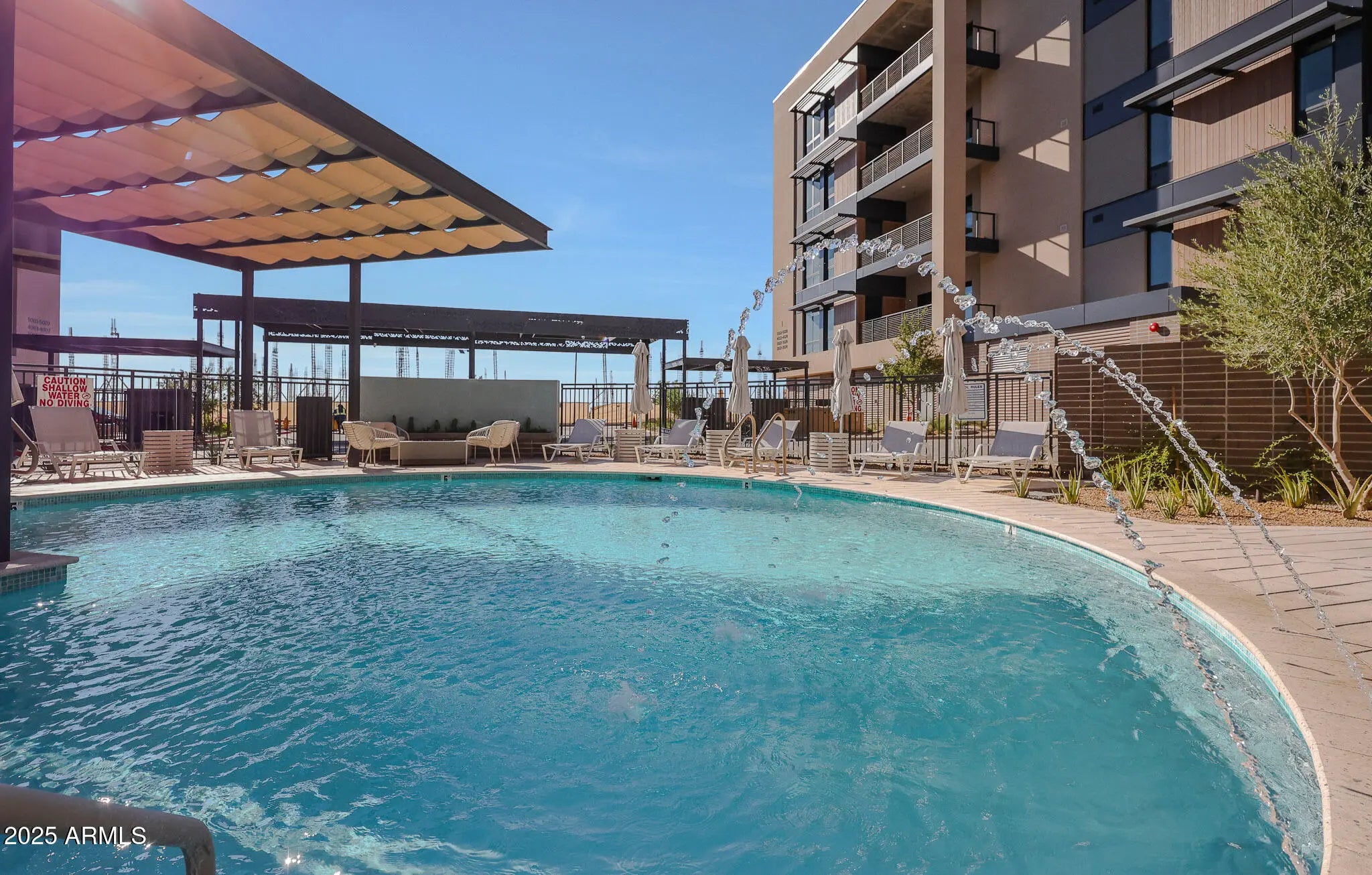 Photo of Listing #6925802