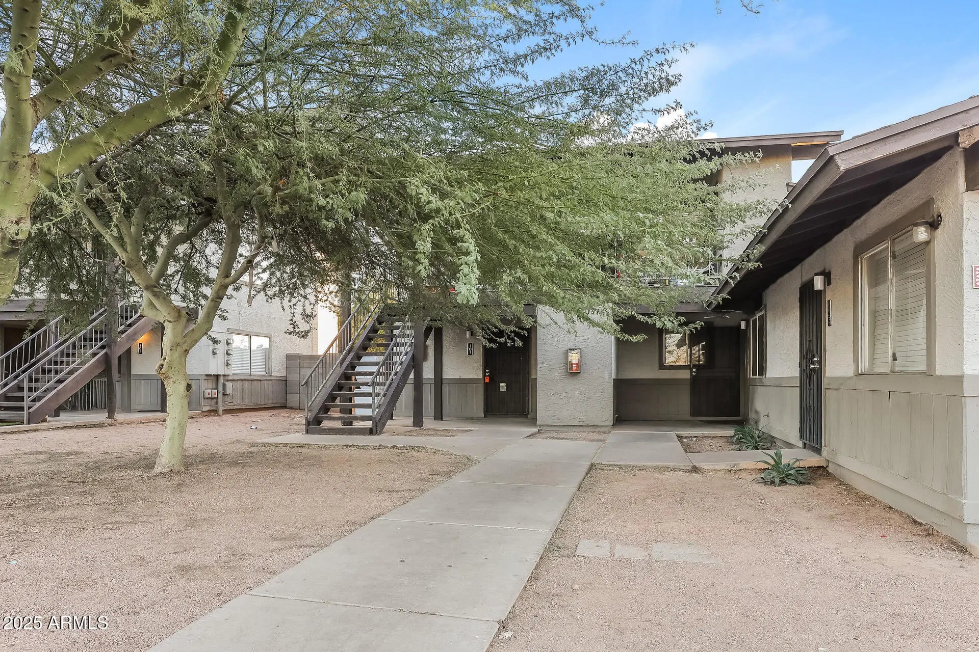 Photo of Listing #6925312