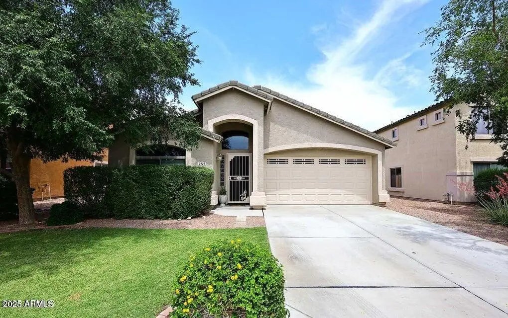 Photo of Listing #6925326