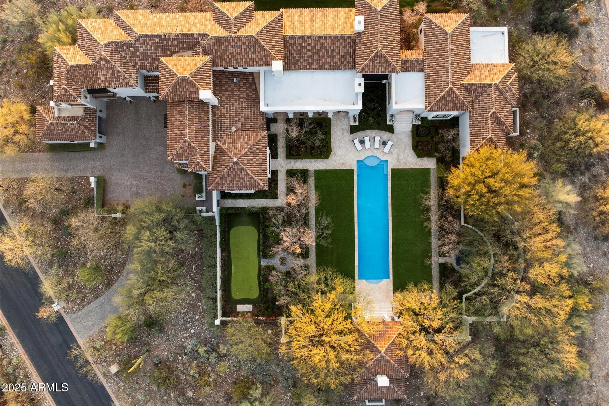 Photo of Listing #6938480