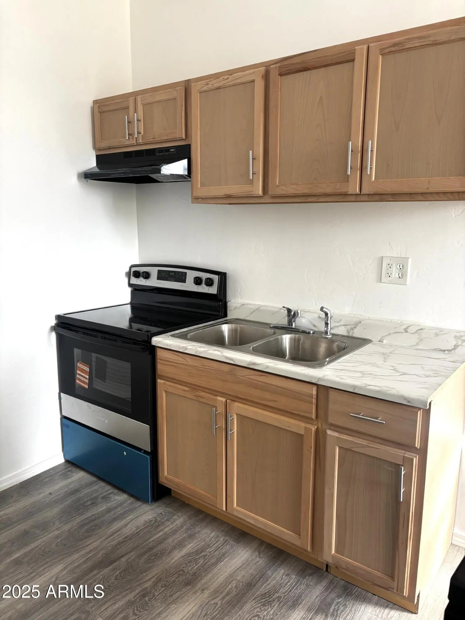 Photo of Listing #6925368