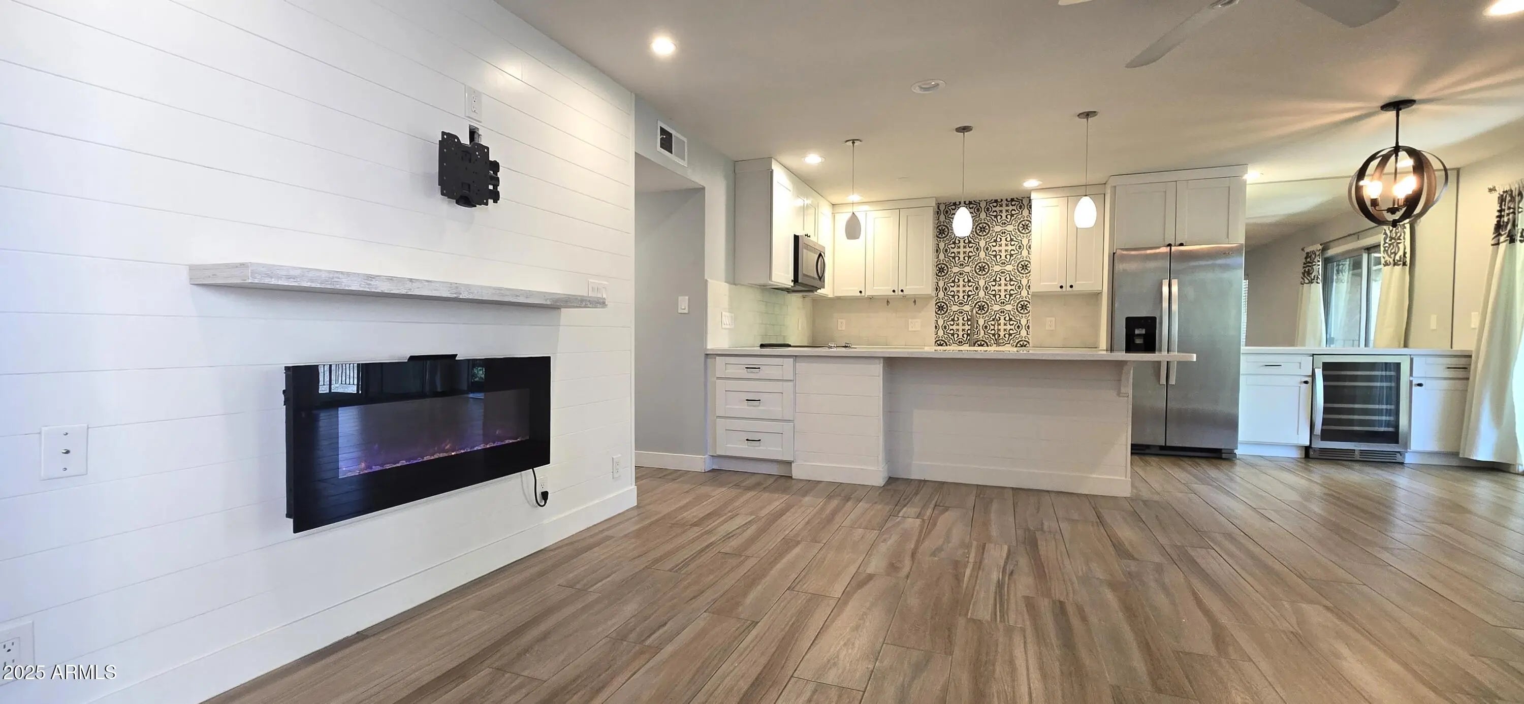 Photo of Listing #6925409