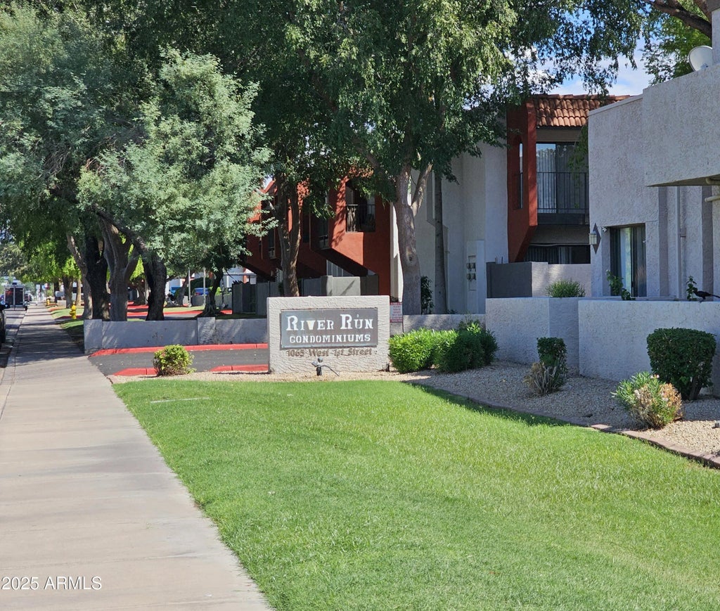 1065 W 1st Street (unit 106), Tempe