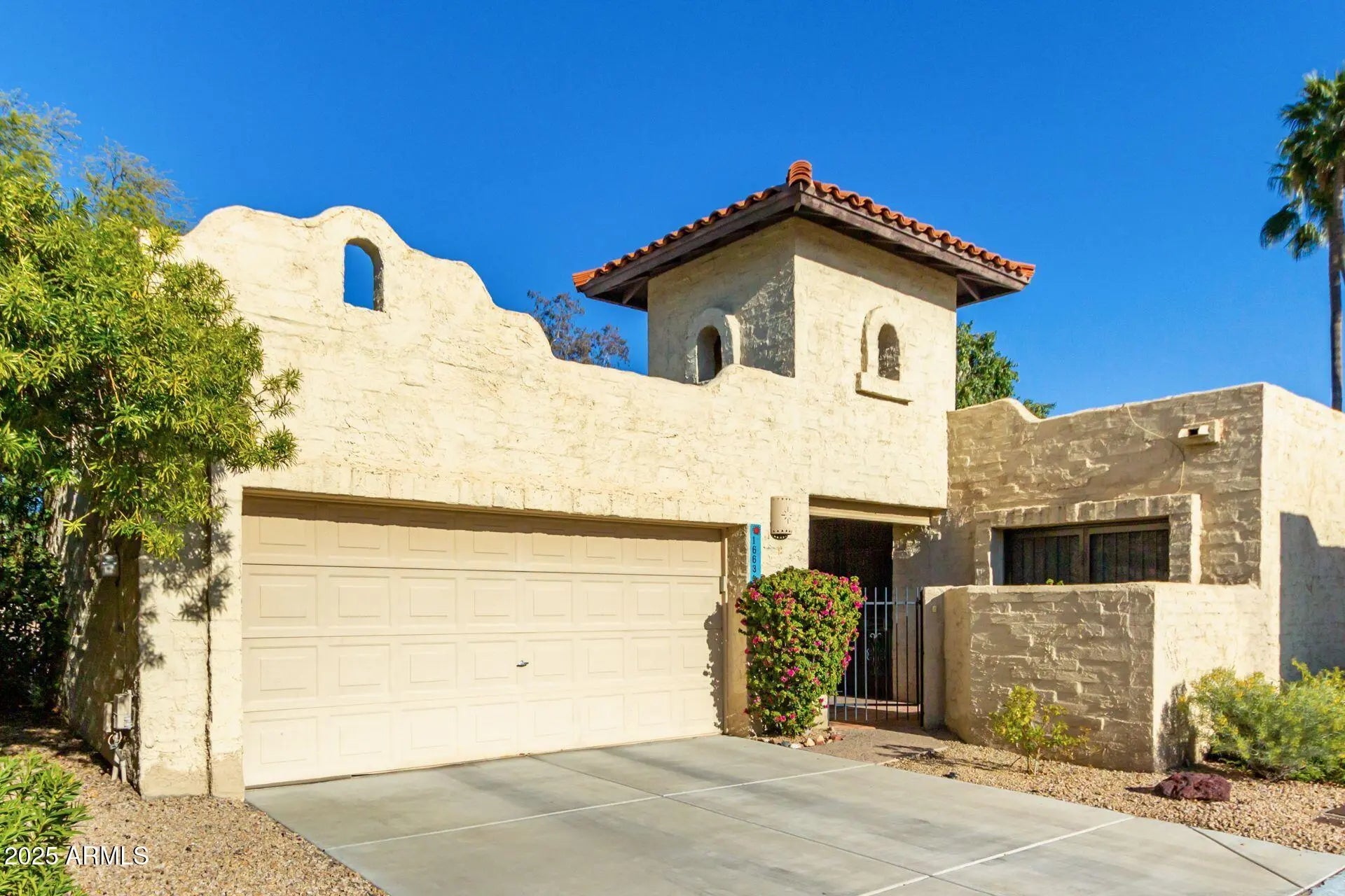 Photo of Listing #6928375