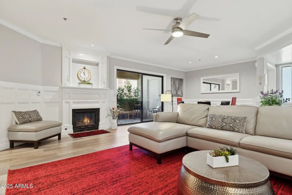 5104 N 32nd Street (unit 218), Phoenix