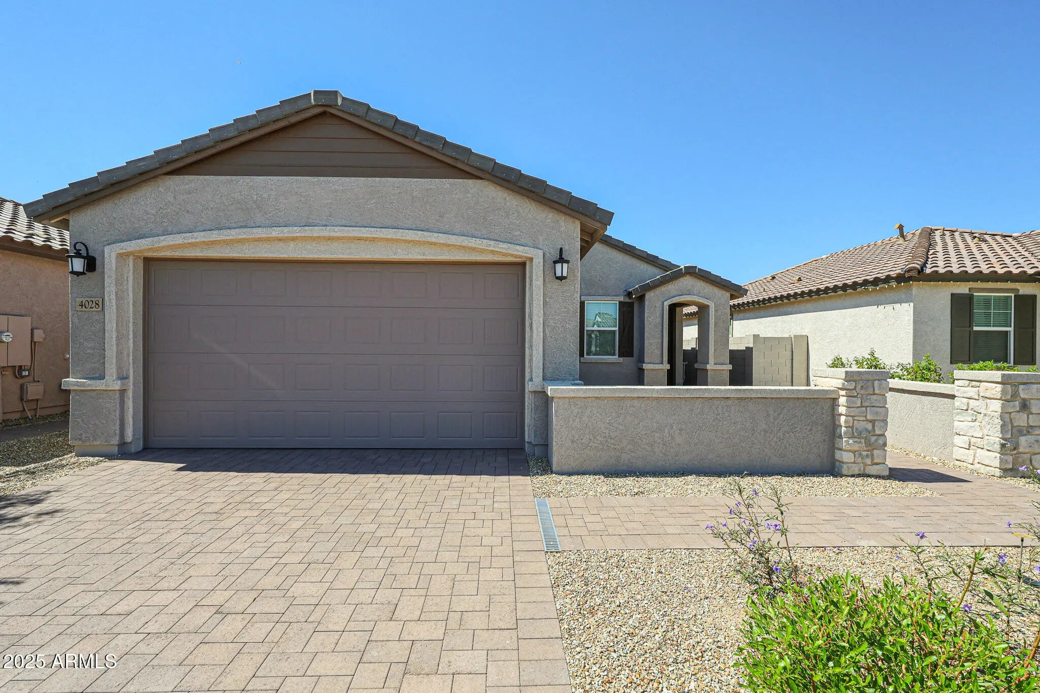 Photo of Listing #6925852