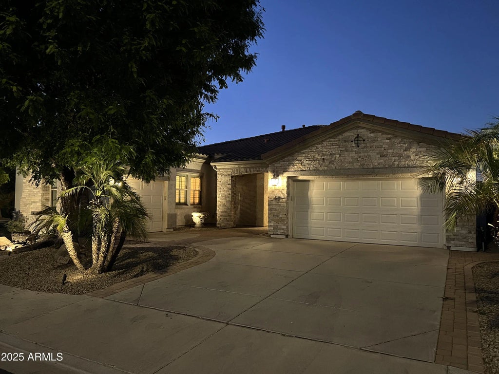 4598 E Blue Spruce Lane, Gilbert