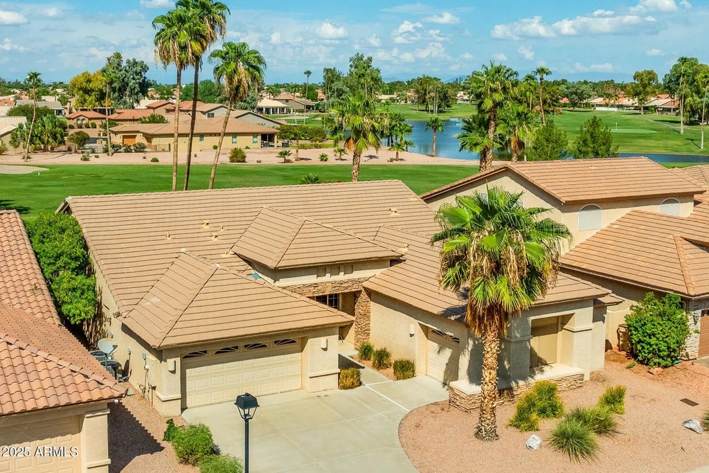 10050 E Coopers Hawk Drive, Sun Lakes