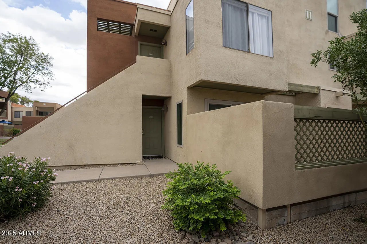 Photo of Listing #6925995