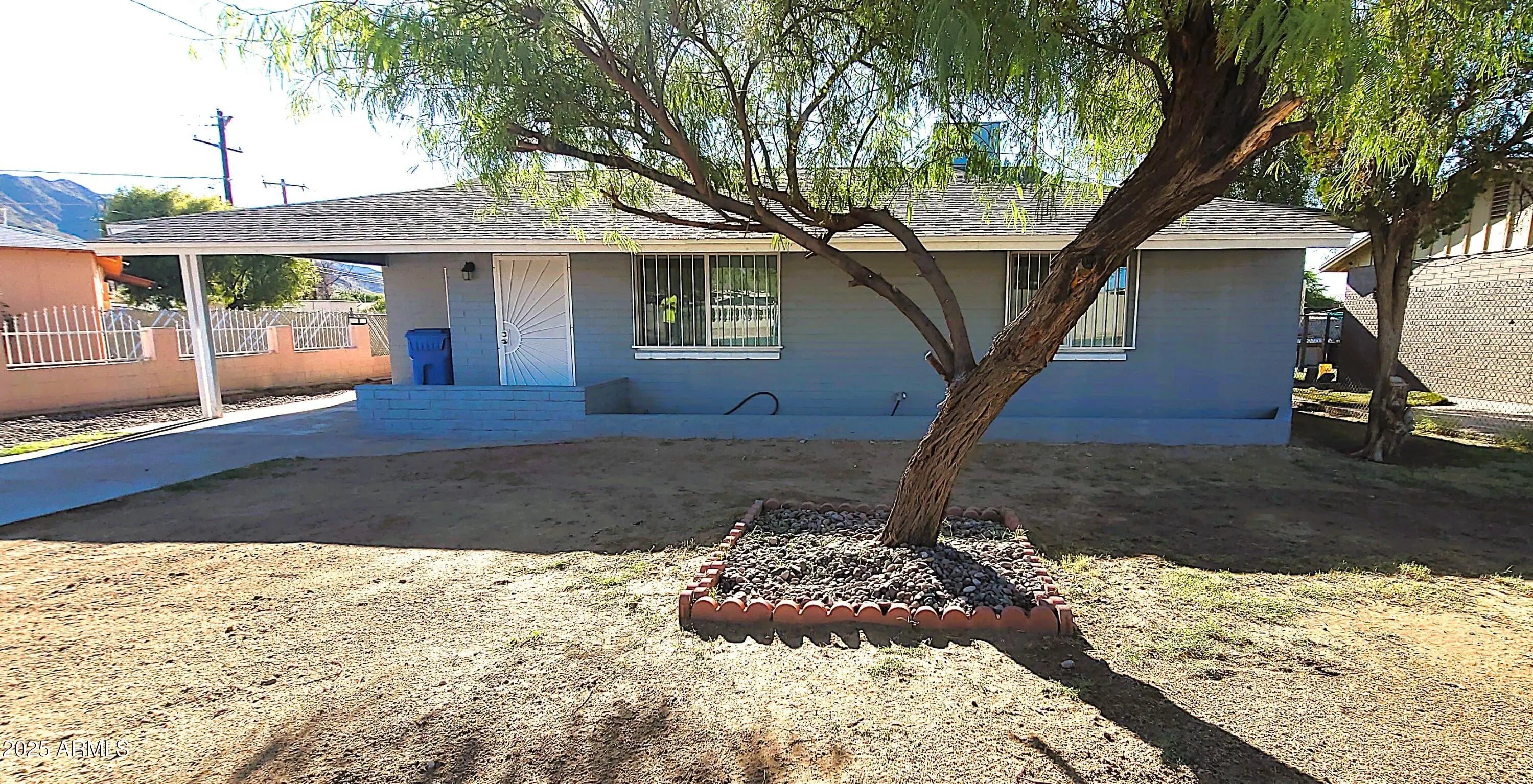 Photo of Listing #6926242