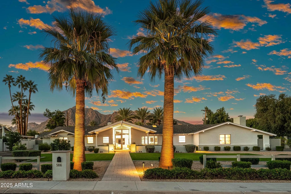 5816 E Calle Del Media, Phoenix