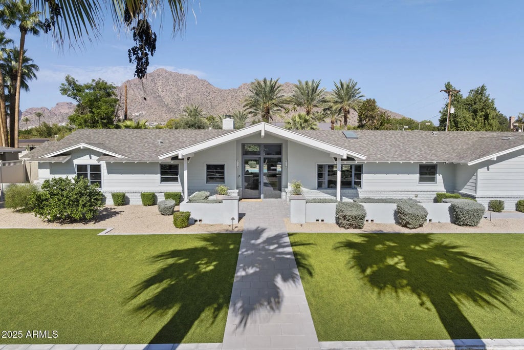 5816 E Calle Del Media, Phoenix