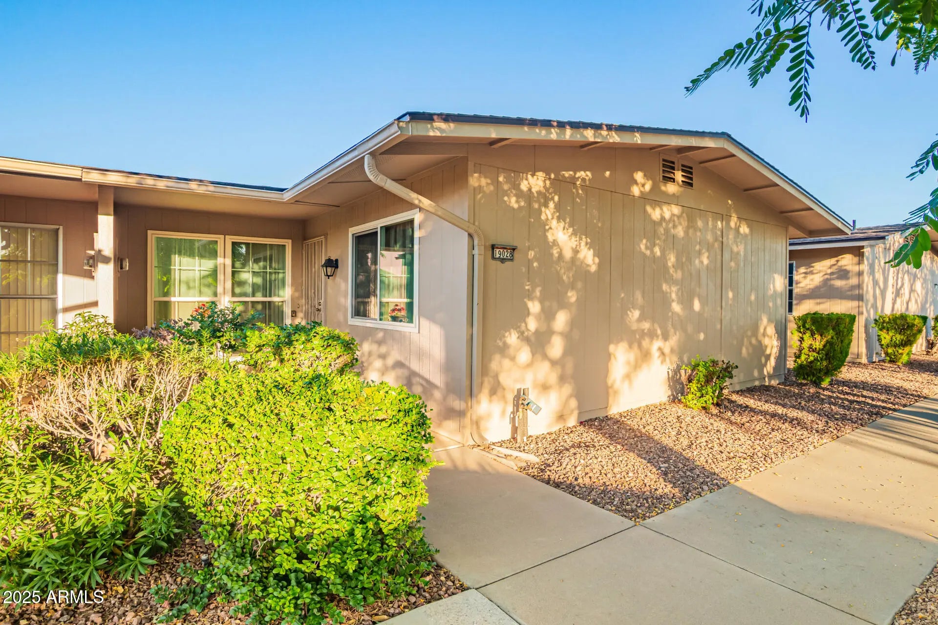 Photo of Listing #6930913